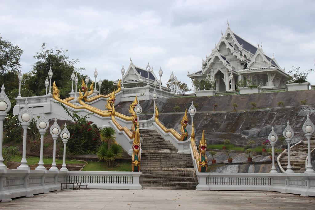 Grand Mansion Hotel Krabi Exterior photo